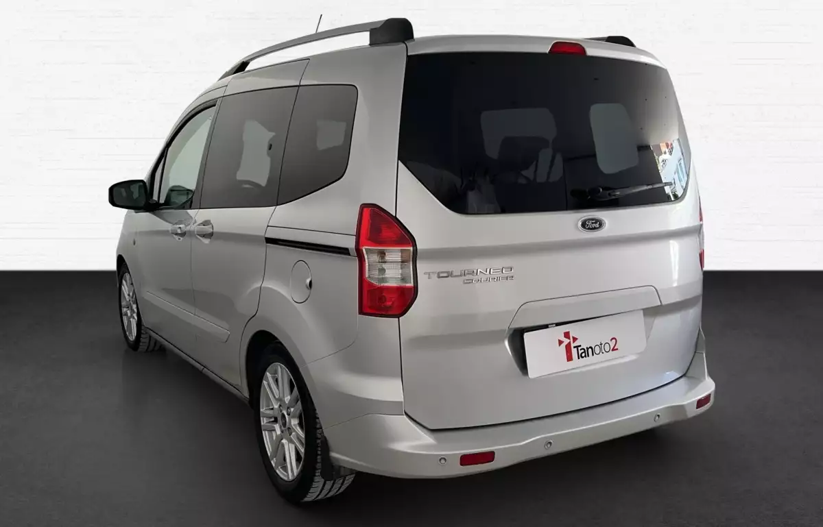 Ford Tourneo Courier 1.6 Tdci Titanium Plus 95HP