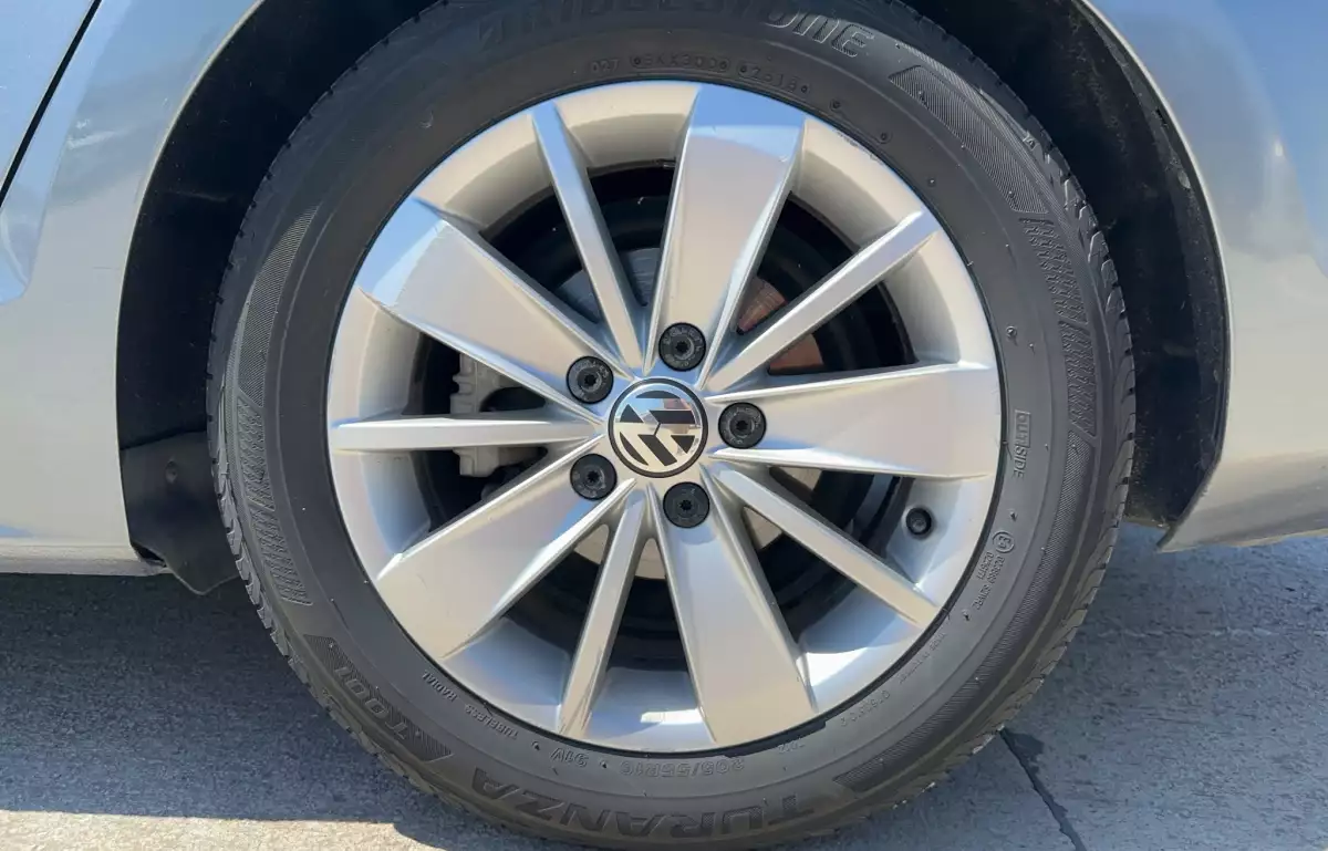 Volkswagen Jetta 1.4 Tsi Comfortline 122HP