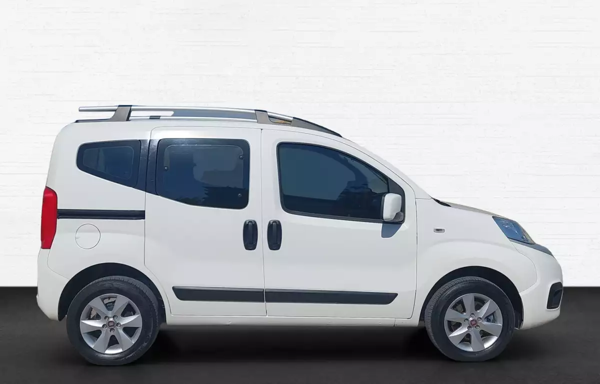 Fiat Fiorino Combi 1.4 Fire Safeline 77HP