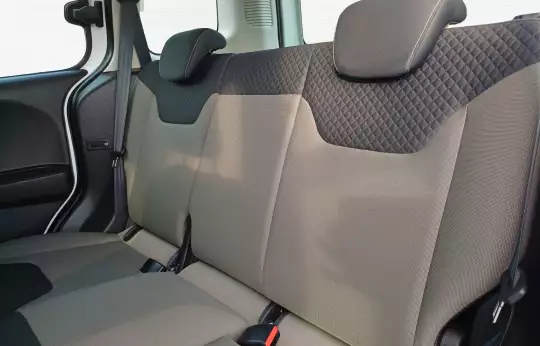 Ford Tourneo Courier 1.5 Tdci Deluxe 100HP