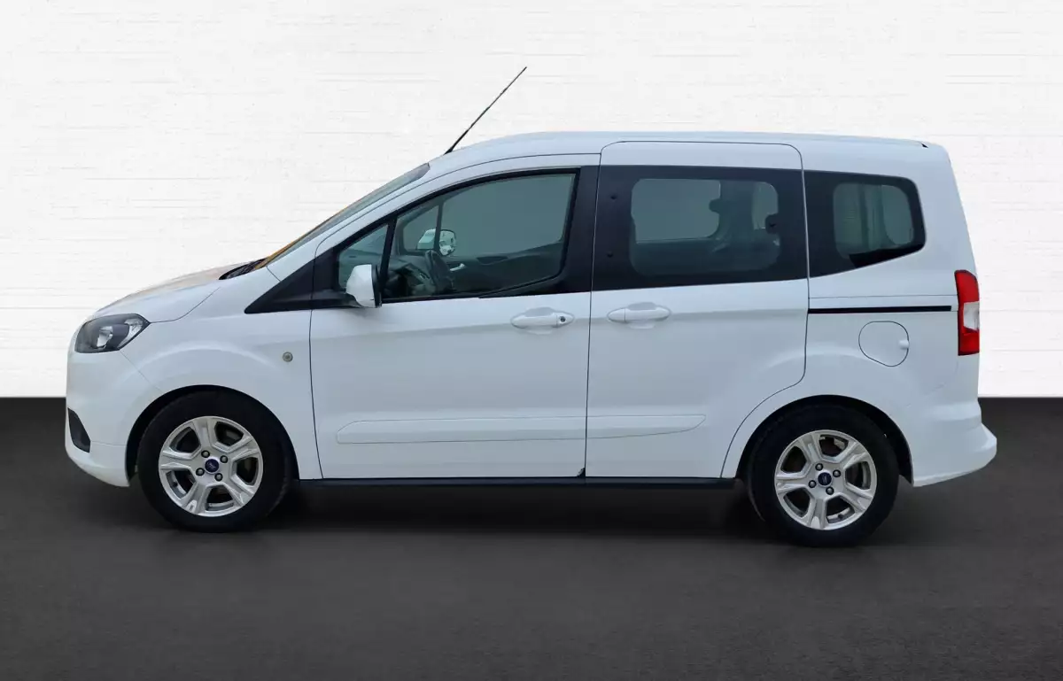 Ford Tourneo Courier 1.5 Tdci Deluxe 75HP