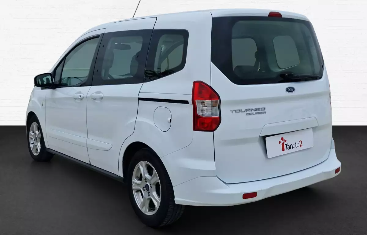 Ford Tourneo Courier 1.5 Tdci Deluxe 75HP