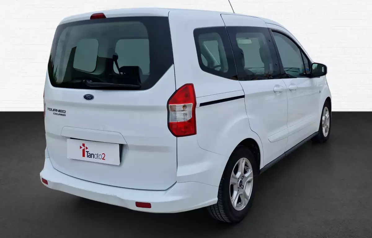 Ford Tourneo Courier 1.5 Tdci Deluxe 75HP