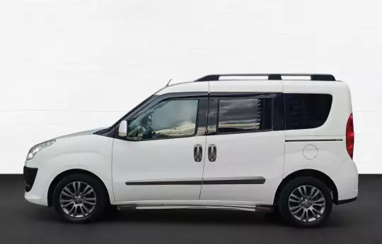 Fiat Doblo Panorama 1.3 Multijet Premio 90HP