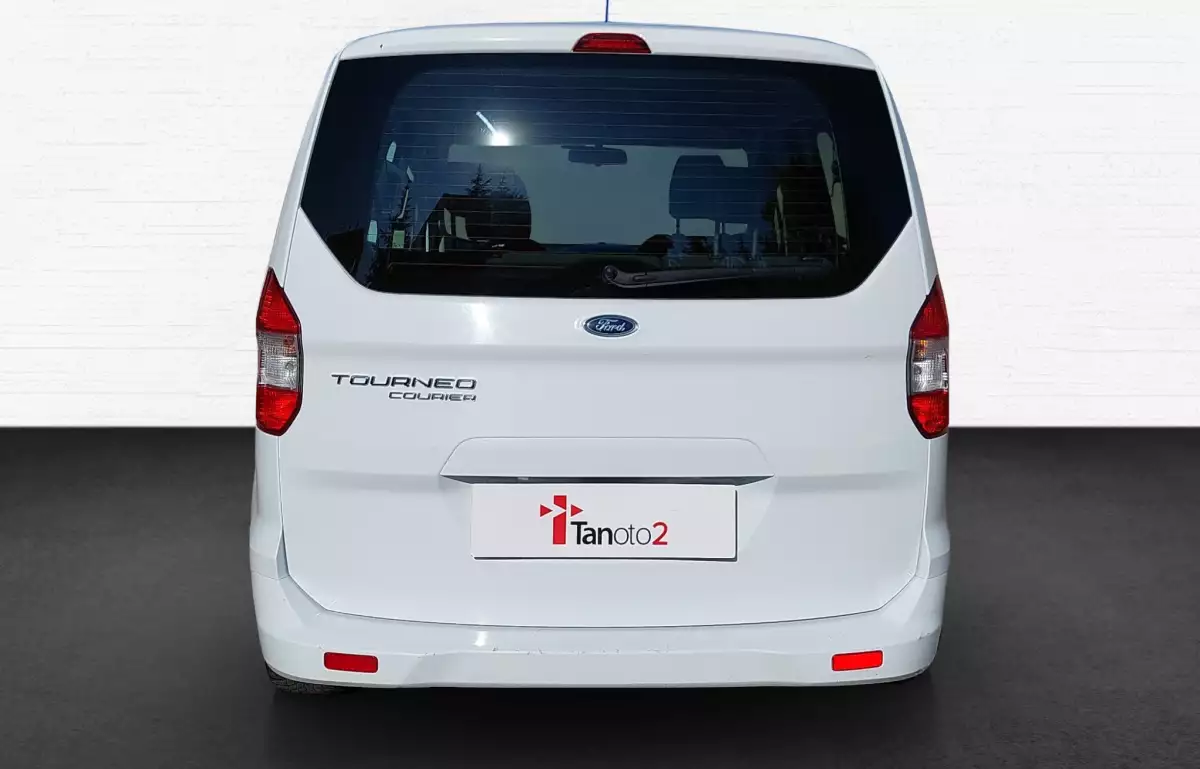 Ford Tourneo Courier 1.5 Tdci Deluxe 100HP