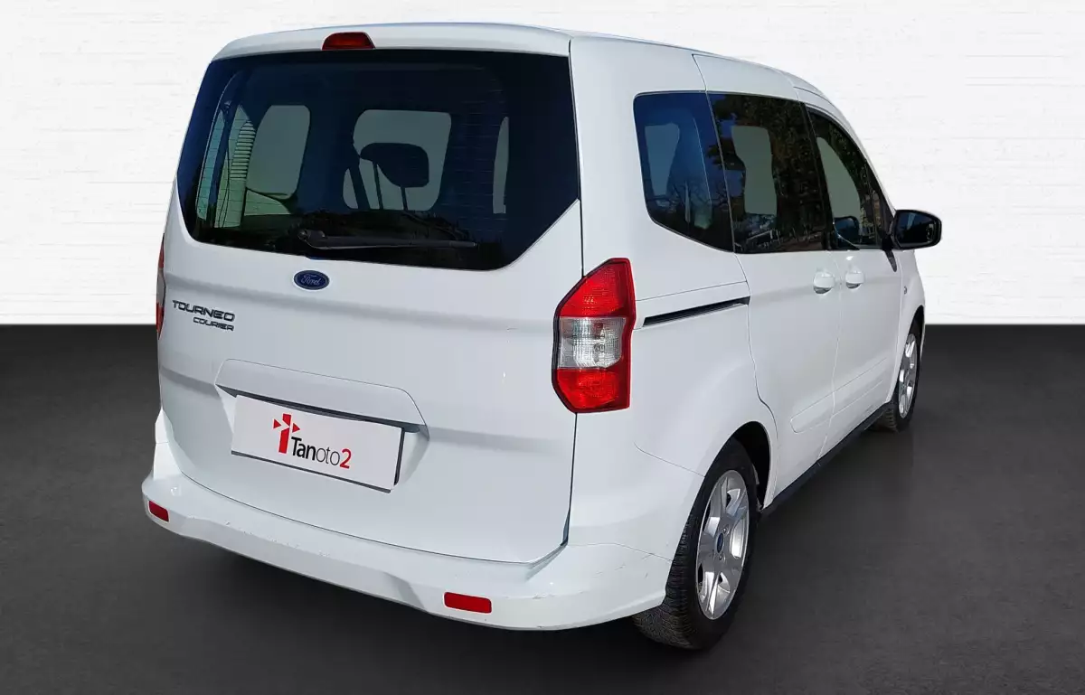 Ford Tourneo Courier 1.5 Tdci Deluxe 100HP