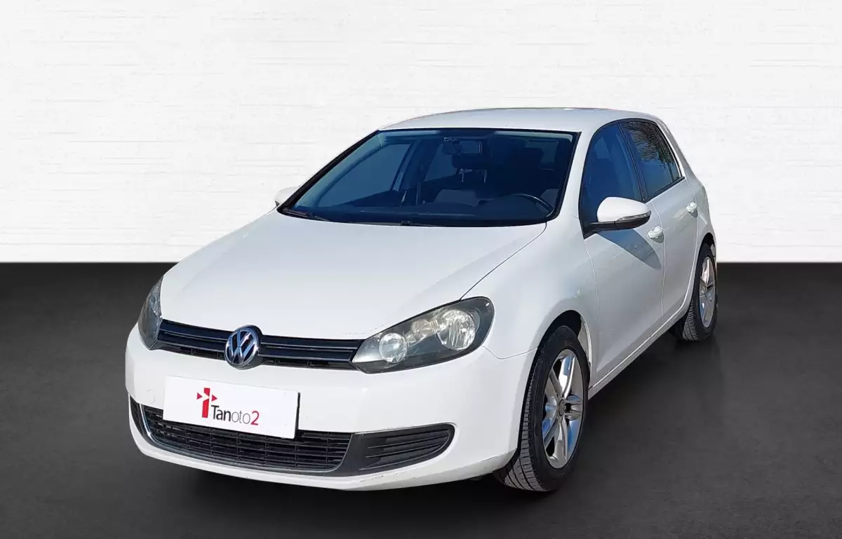 Volkswagen Golf 1.6 Trendline 102HP