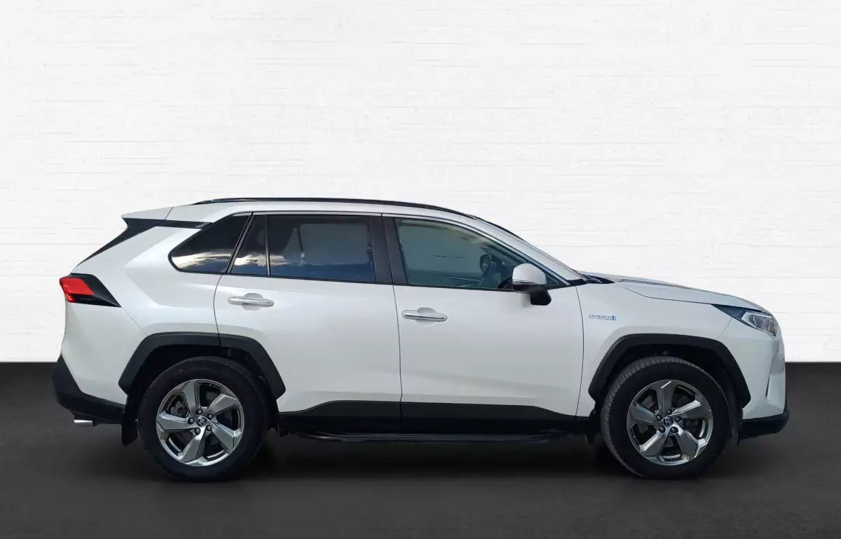 Toyota RAV4 2.5 Hybrid 4x4 Passion X-Pack e-CVT 222HP