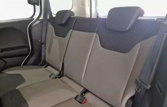 Ford Tourneo Courier 1.5 Tdci Deluxe 100HP