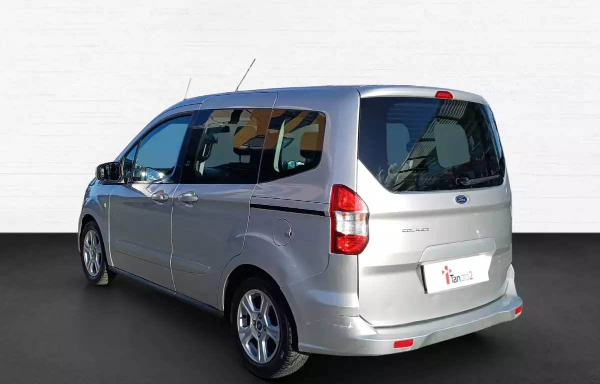 Ford Tourneo Courier 1.5 Tdci Deluxe 95HP