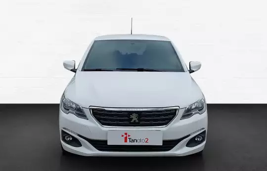 Peugeot 301 1.6 Bluehdi Allure 100HP