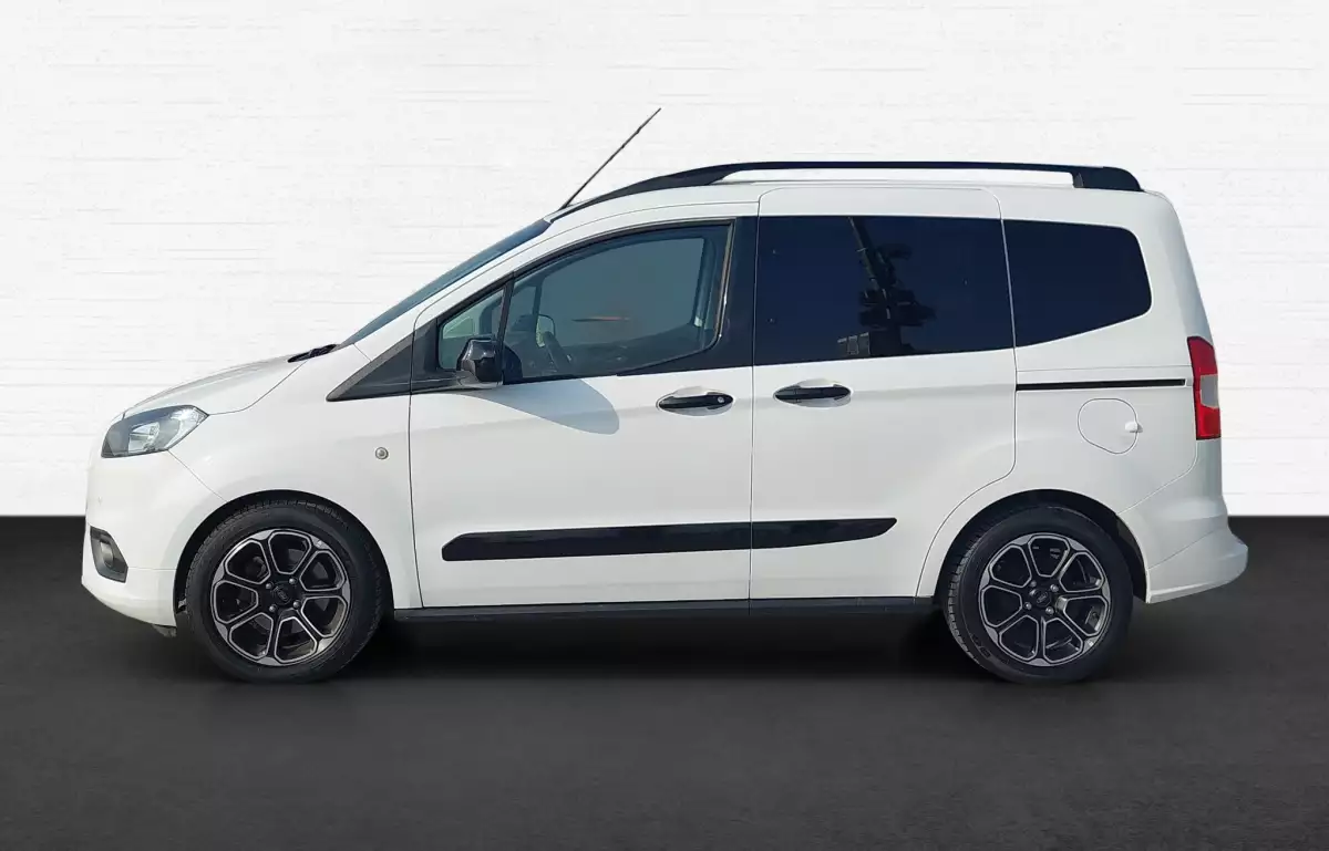 Ford Tourneo Courier 1.0 Ecoboost Titanium Plus 100HP