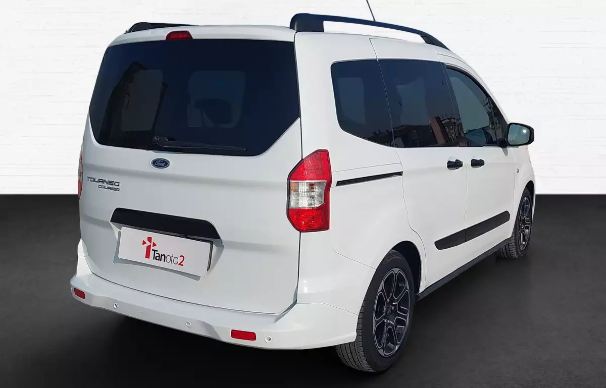 Ford Tourneo Courier 1.0 Ecoboost Titanium Plus 100HP