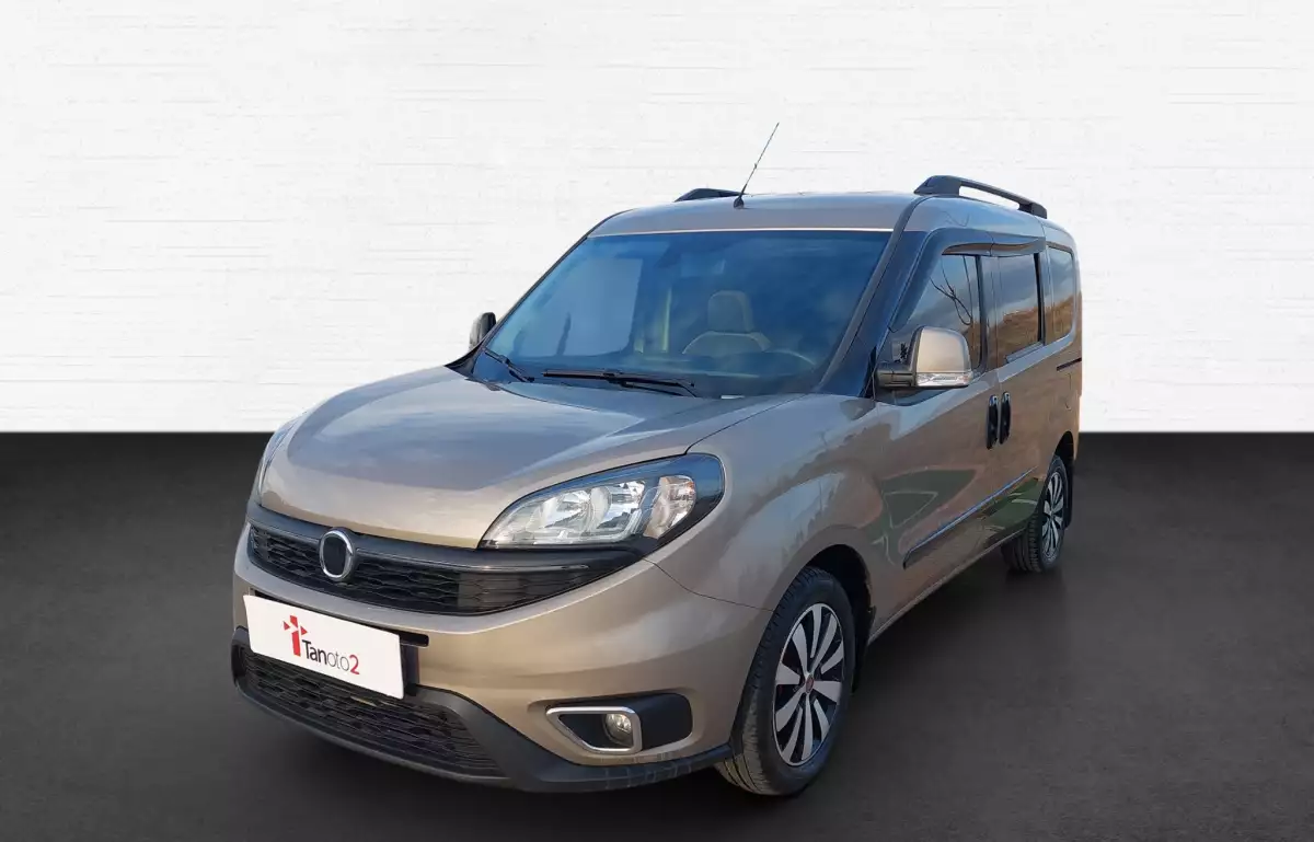 Fiat Doblo Combi 1.6 Multijet Premio Plus 7 İnç Multimedya 120HP