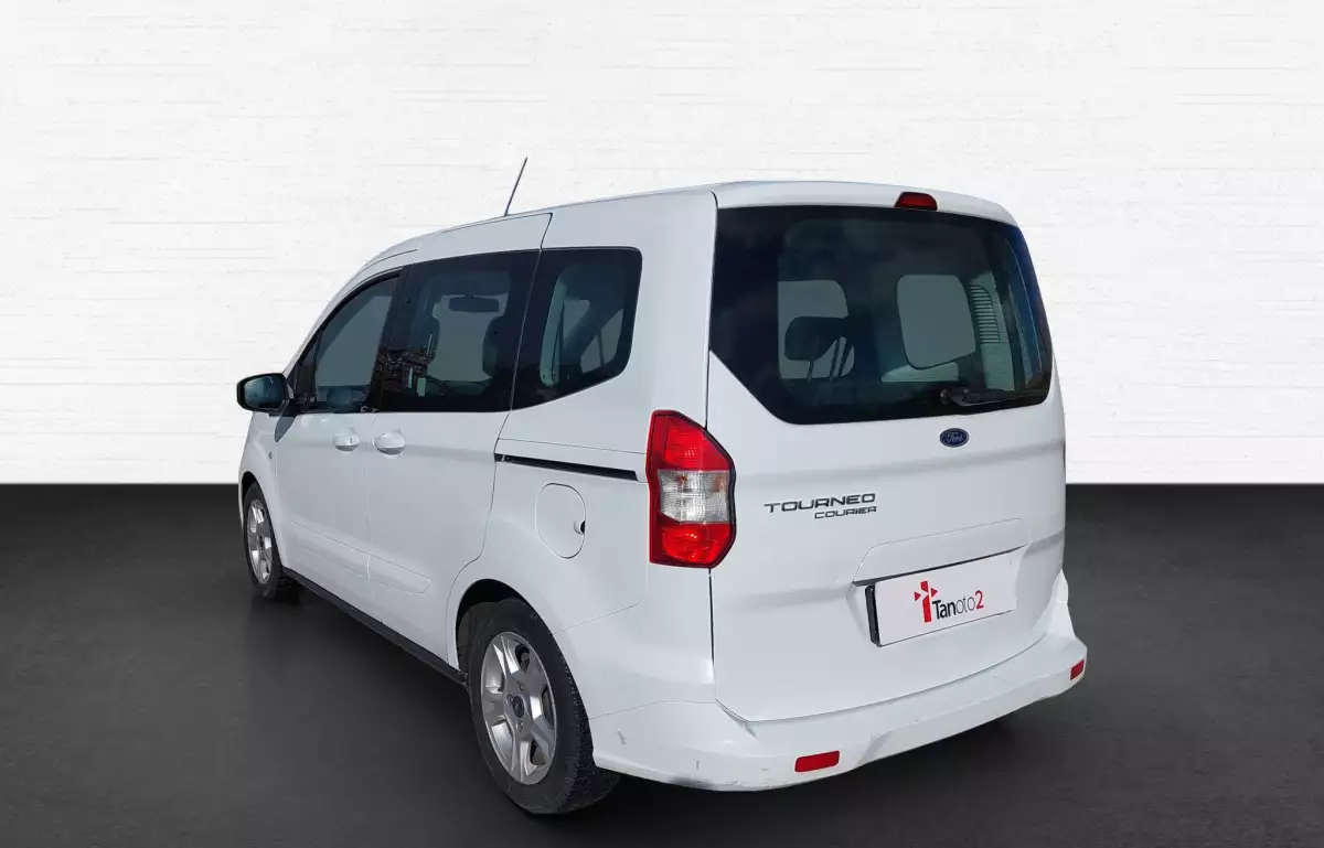 Ford Tourneo Courier 1.5 Tdci Deluxe 100HP