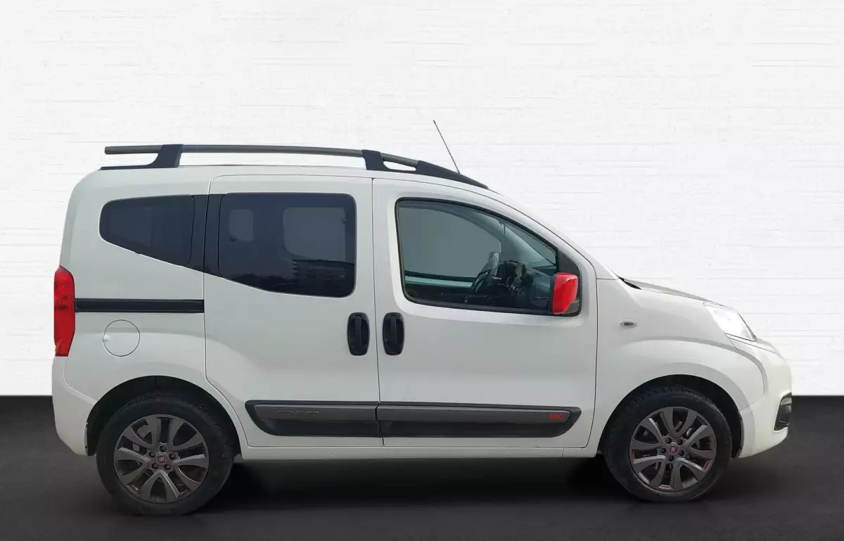 Fiat Fiorino Combi 1.3 Multijet 100. Yıl Özel Serisi E6DF 95HP