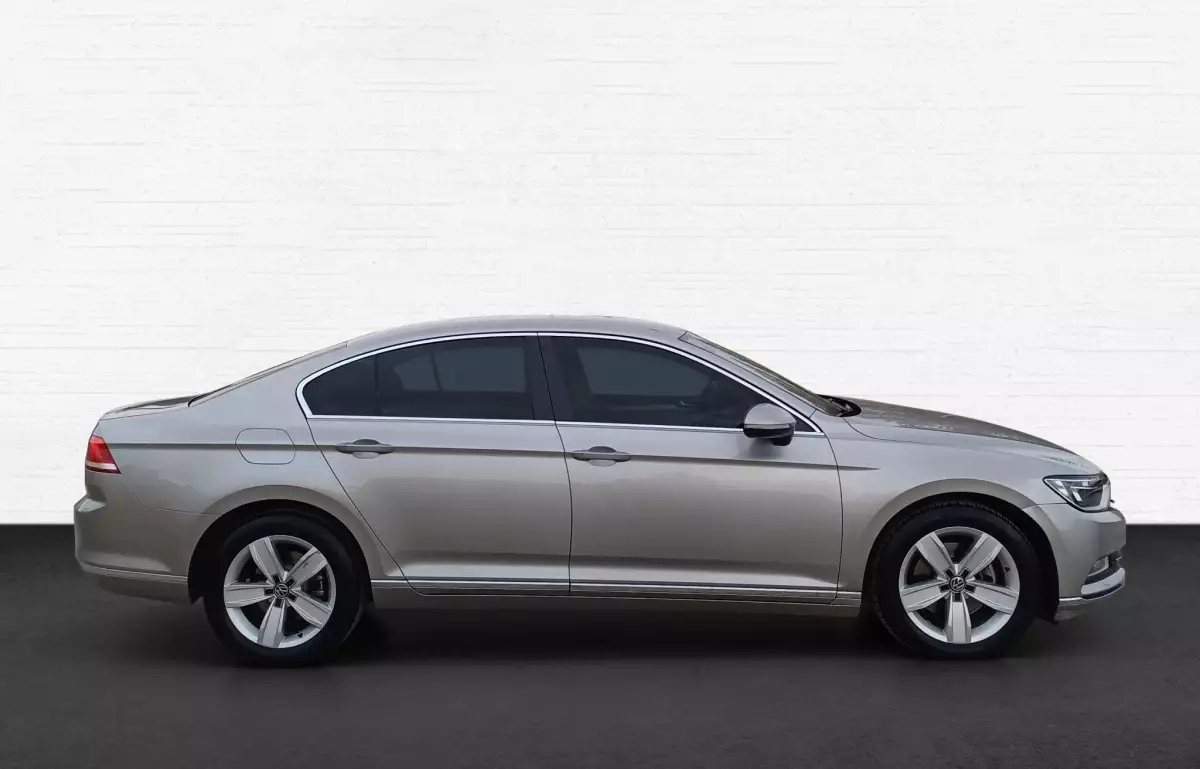 Volkswagen Passat 1.6 Tdi Bmt Comfortline 120HP