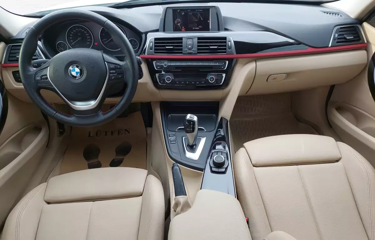 BMW 3 Serisi 320i Efficientdynamics Sport Line 170HP