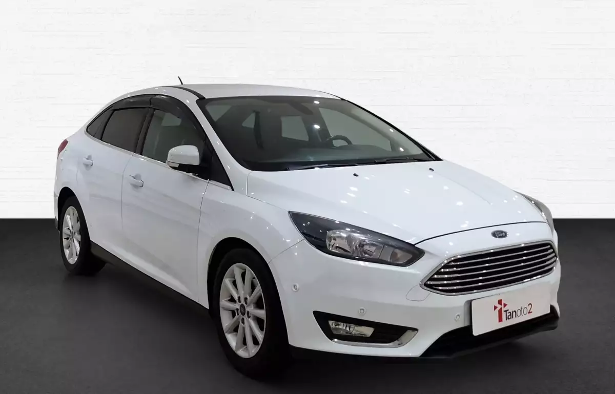 Ford Focus 1.5 Tdci Titanium Powershift 120HP