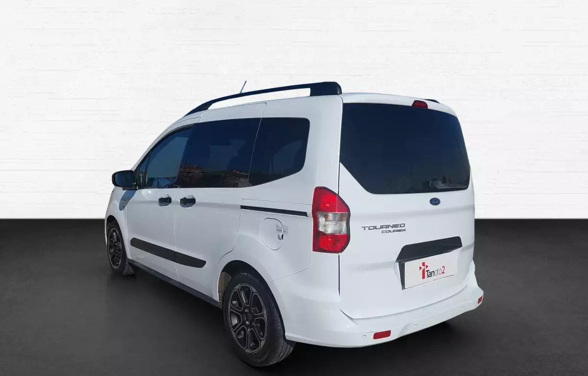 Ford Tourneo Courier 1.0 Ecoboost Titanium Plus 100HP