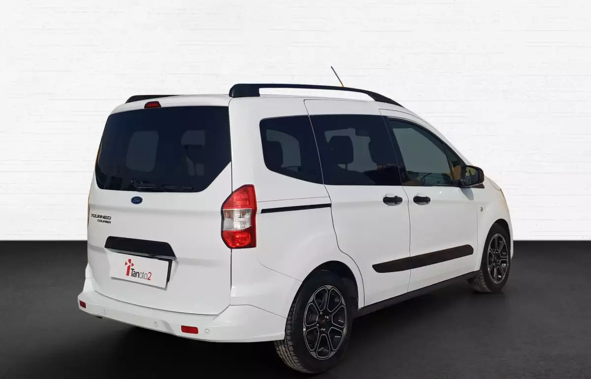 Ford Tourneo Courier 1.0 Ecoboost Titanium Plus 100HP