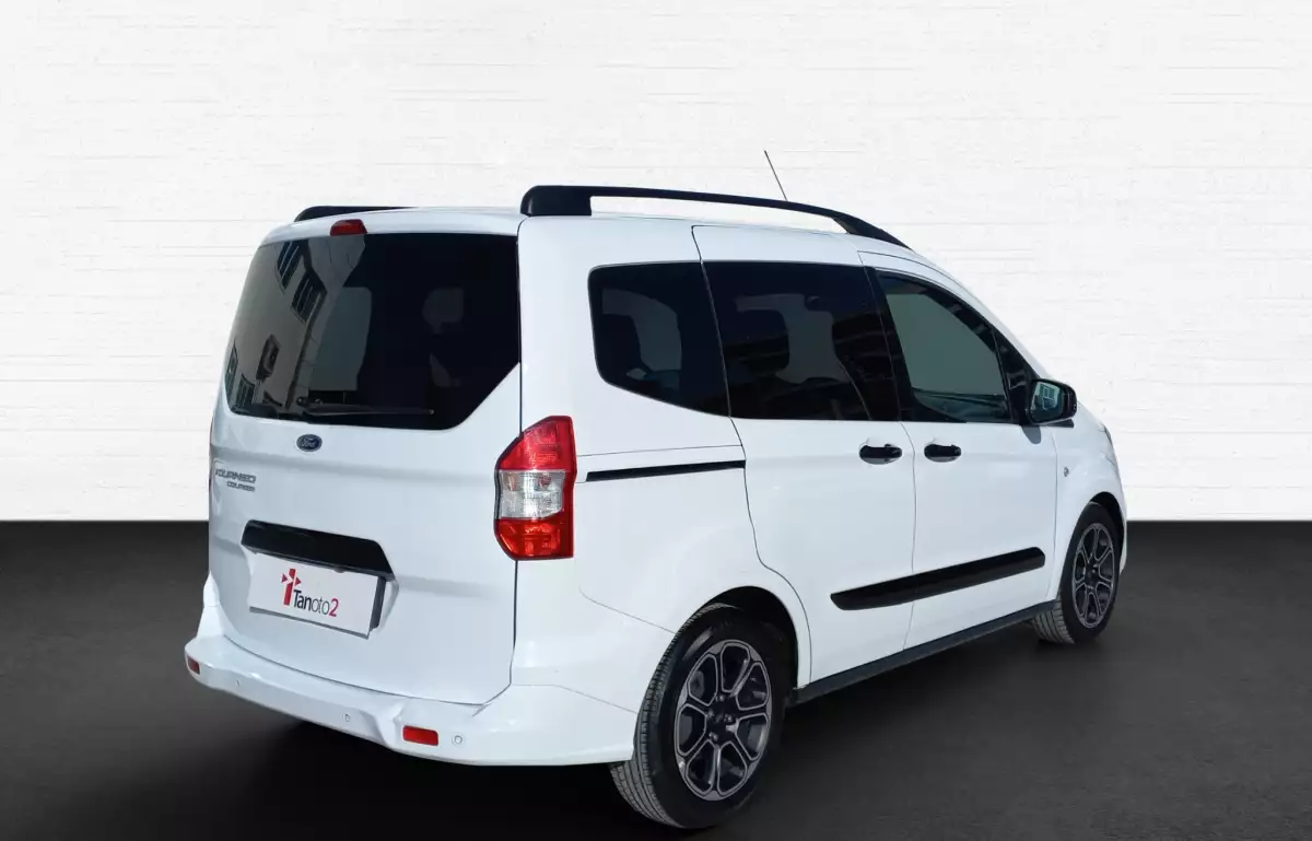 Ford Tourneo Courier 1.0 Ecoboost Titanium Plus 100HP