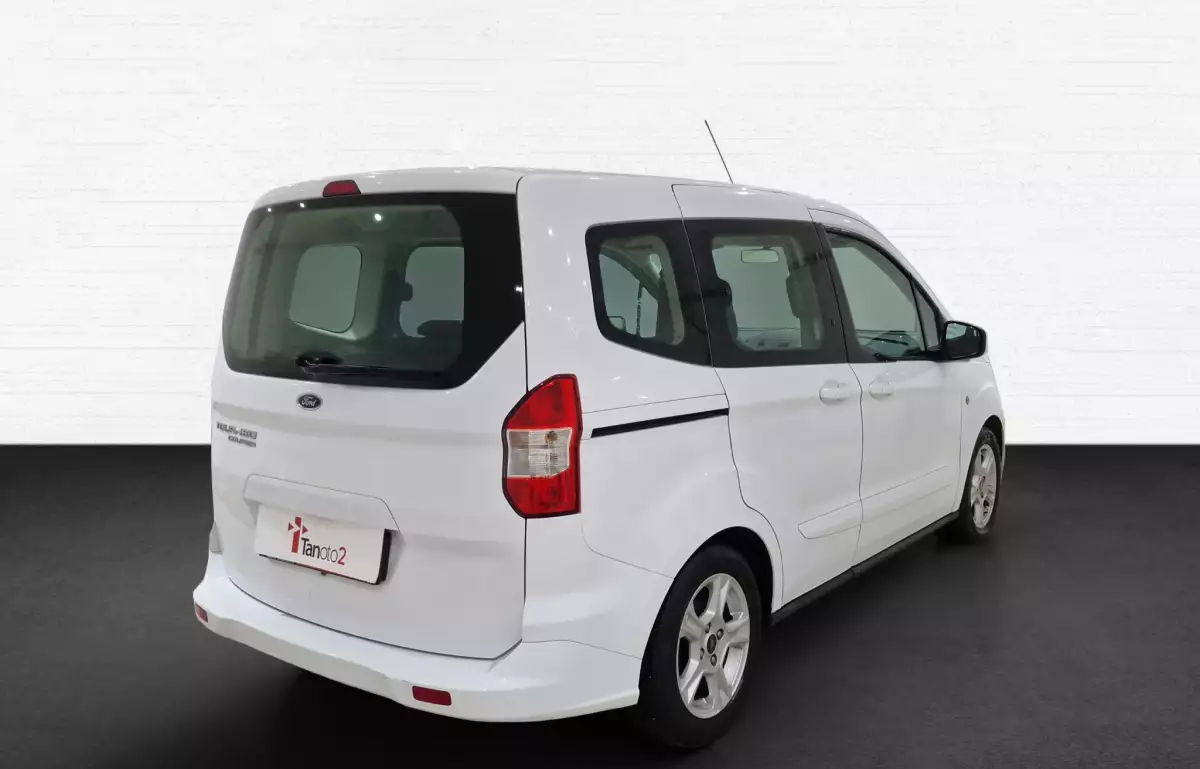 Ford Tourneo Courier 1.5 Tdci Deluxe 100HP