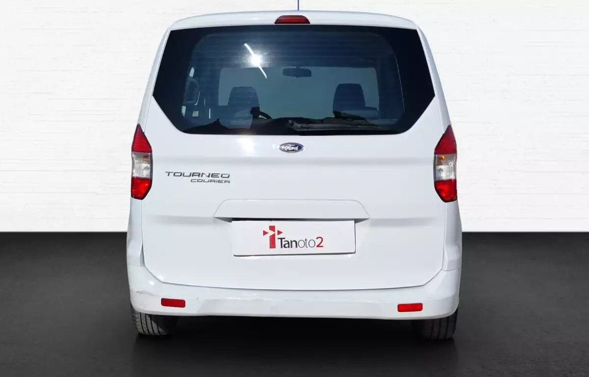 Ford Tourneo Courier 1.5 Tdci Deluxe 100HP