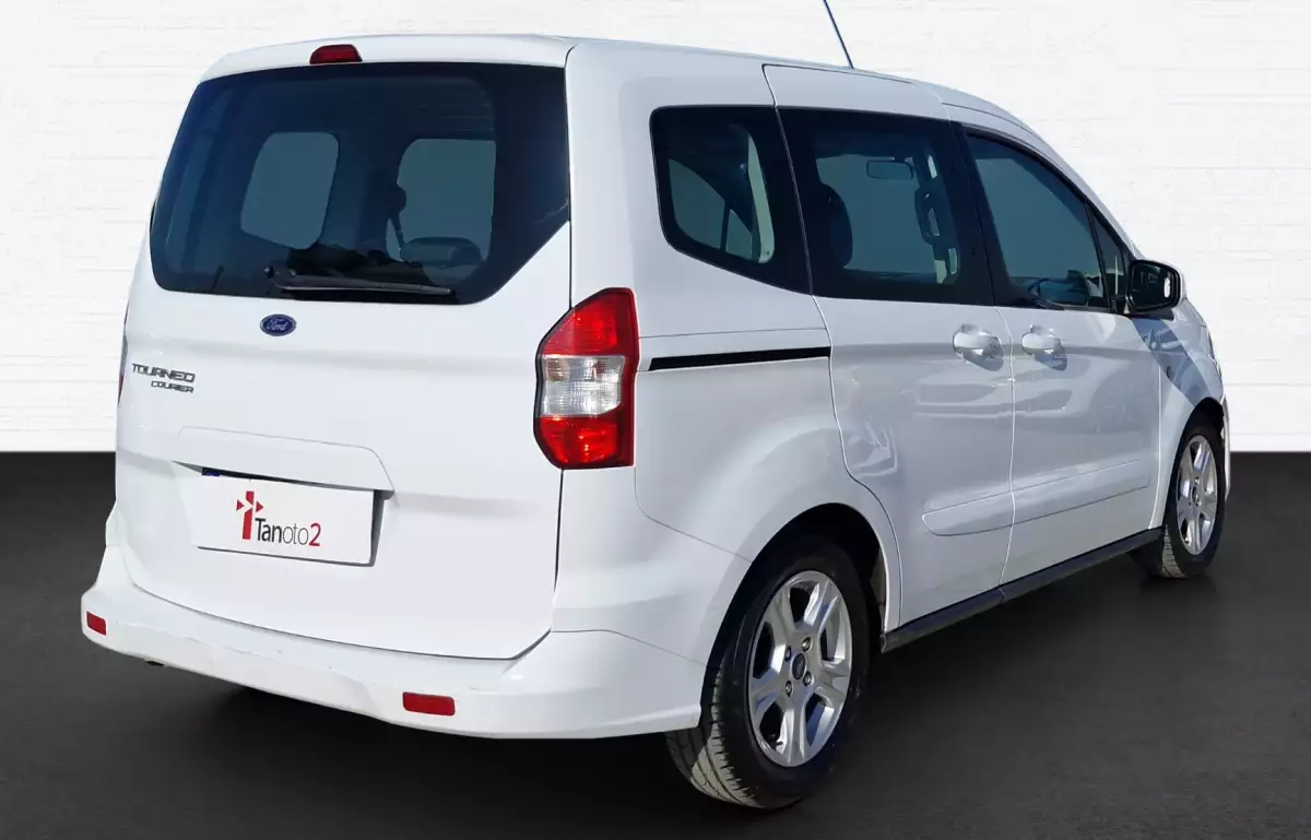 Ford Tourneo Courier 1.5 Tdci Deluxe 100HP