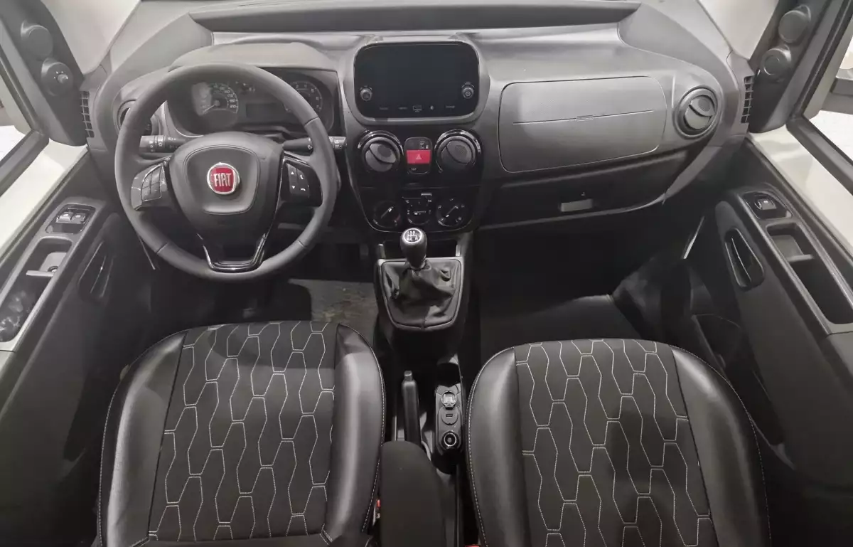 Fiat Fiorino Combi 1.4 Eko Premio 77HP