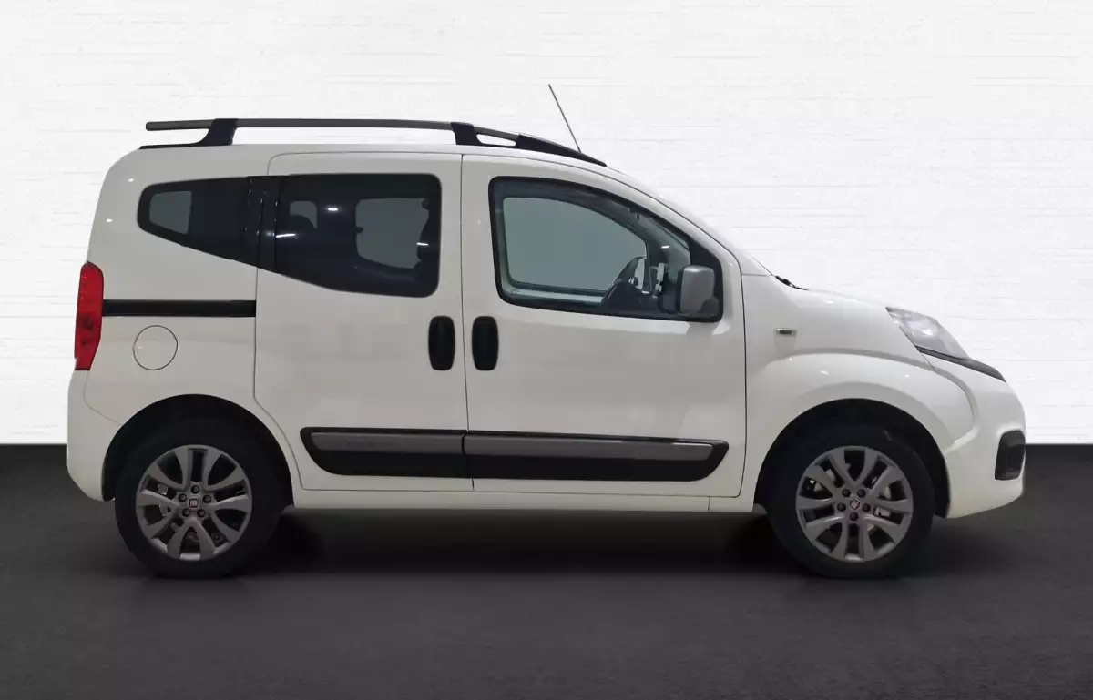 Fiat Fiorino Combi 1.4 Eko Premio 77HP