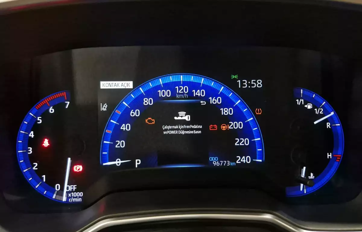 Toyota Corolla 1.8 Hybrid Dream e-CVT 122HP