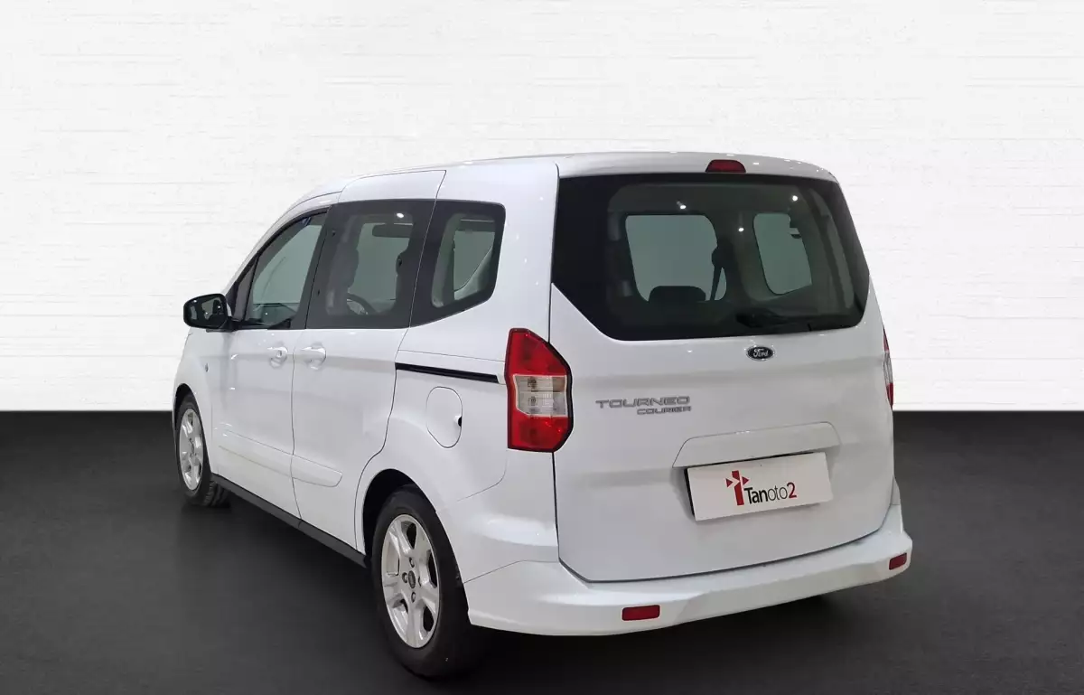 Ford Tourneo Courier 1.5 Tdci Deluxe 100HP