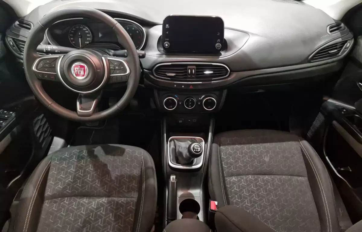 Fiat Egea Cross 1.4 Fire Urban 95HP