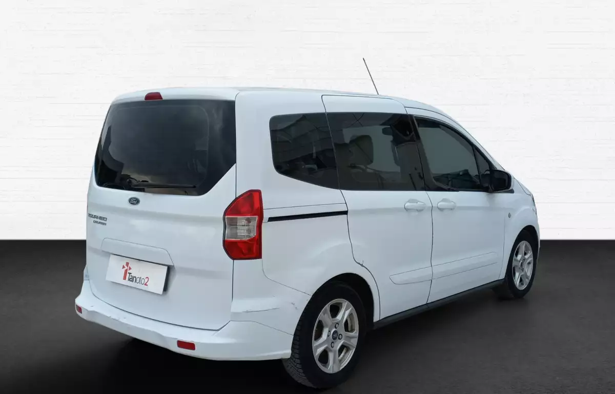 Ford Tourneo Courier 1.5 Tdci Delux 75HP