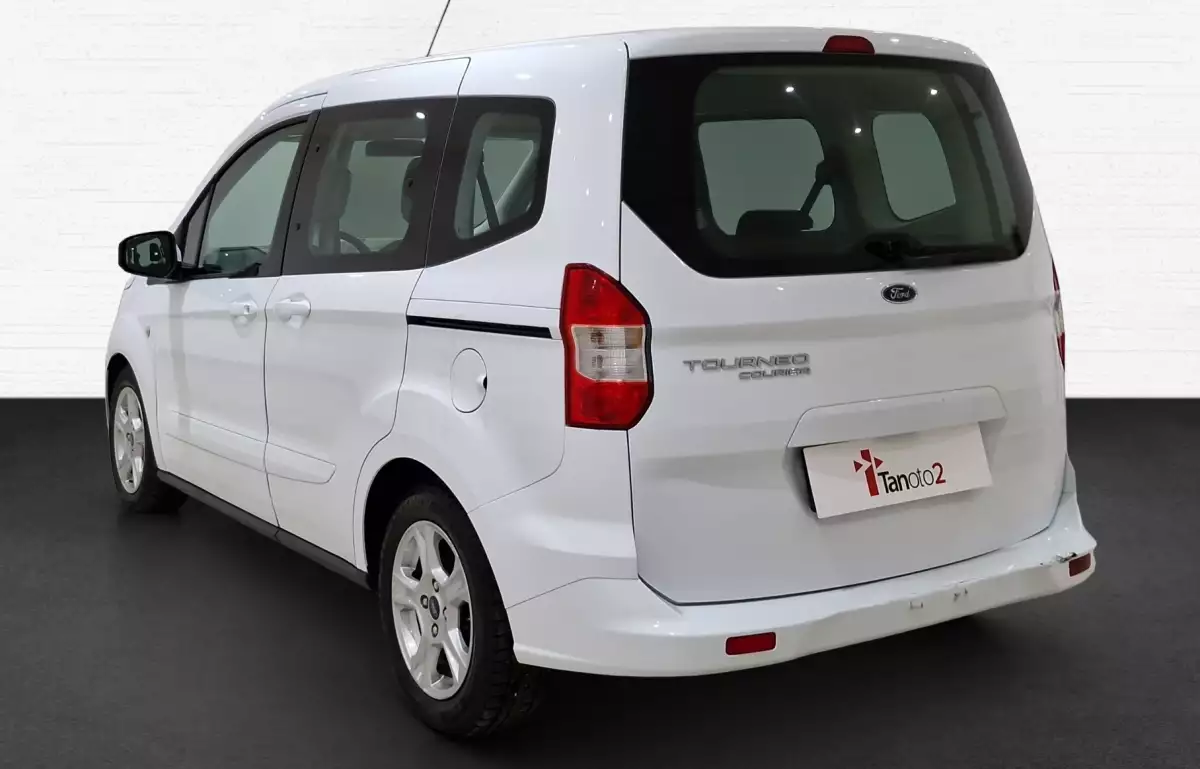 Ford Tourneo Courier 1.5 Tdci Deluxe 100HP