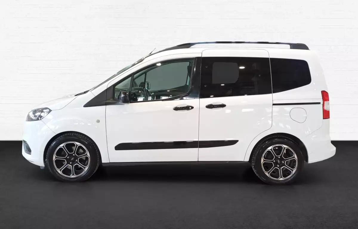 Ford Tourneo Courier 1.0 Ecoboost Titanium Plus 100HP