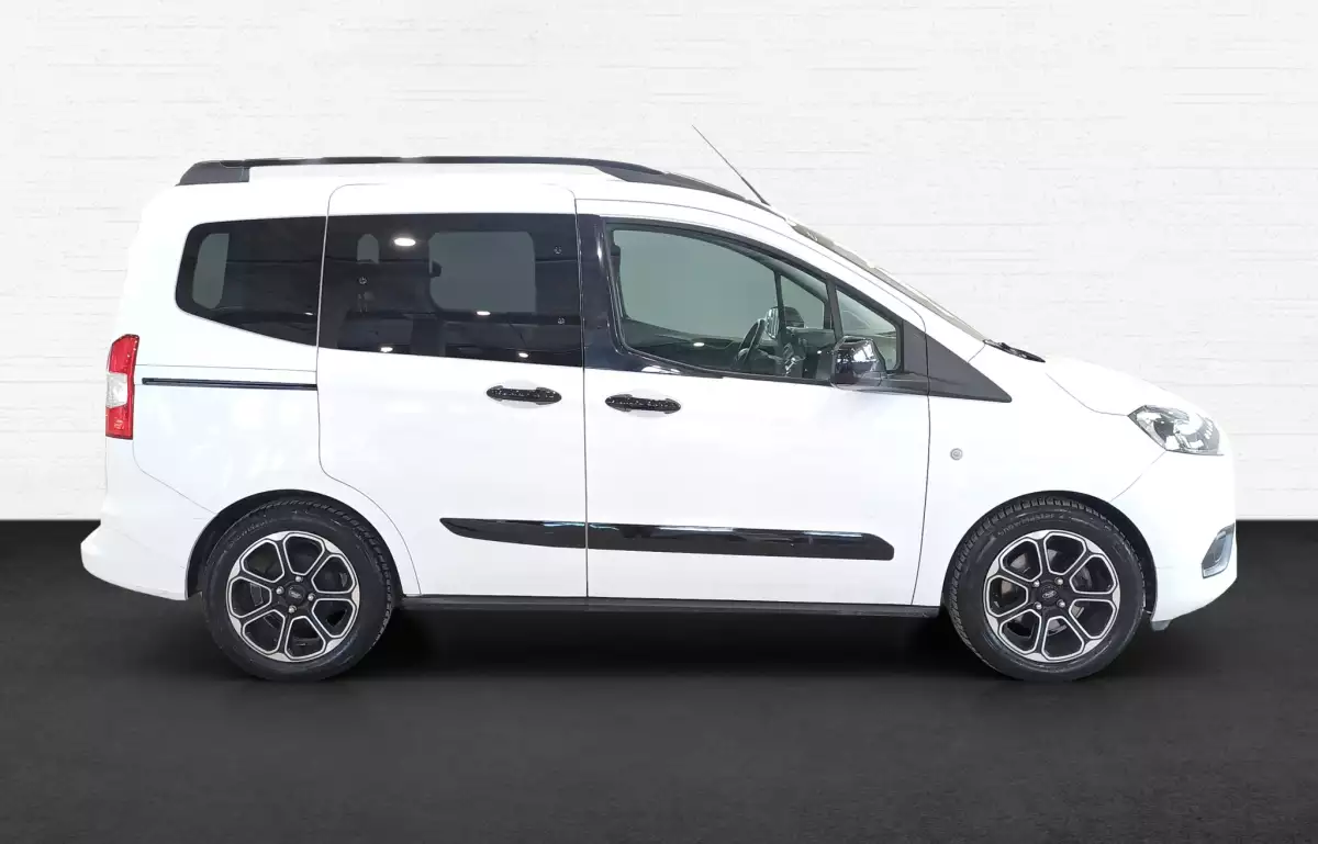 Ford Tourneo Courier 1.0 Ecoboost Titanium Plus 100HP