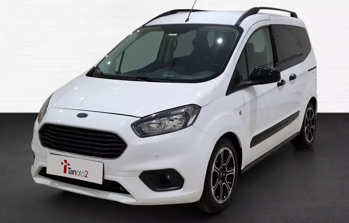 Ford Tourneo Courier 1.5 Tdci Titanium Plus 100HP