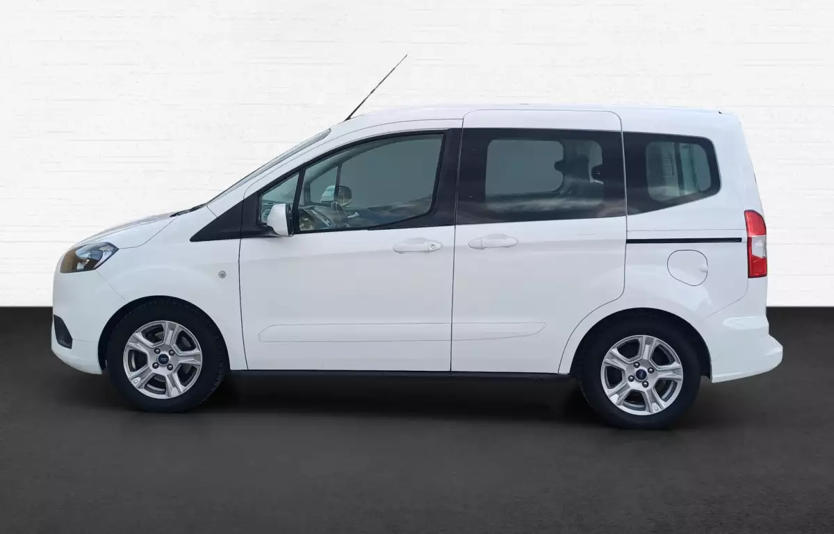 Ford Tourneo Courier 1.5 Tdci Deluxe 100HP