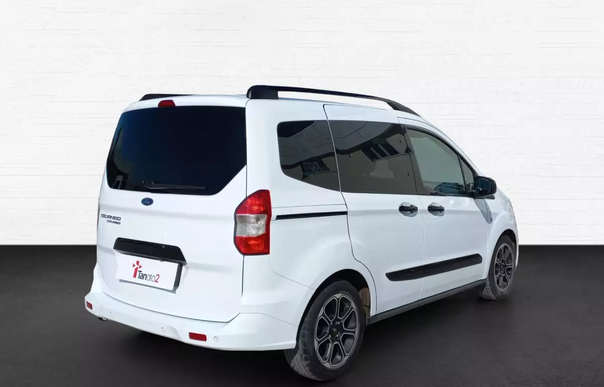 Ford Tourneo Courier 1.0 Ecoboost Titanium Plus 100HP